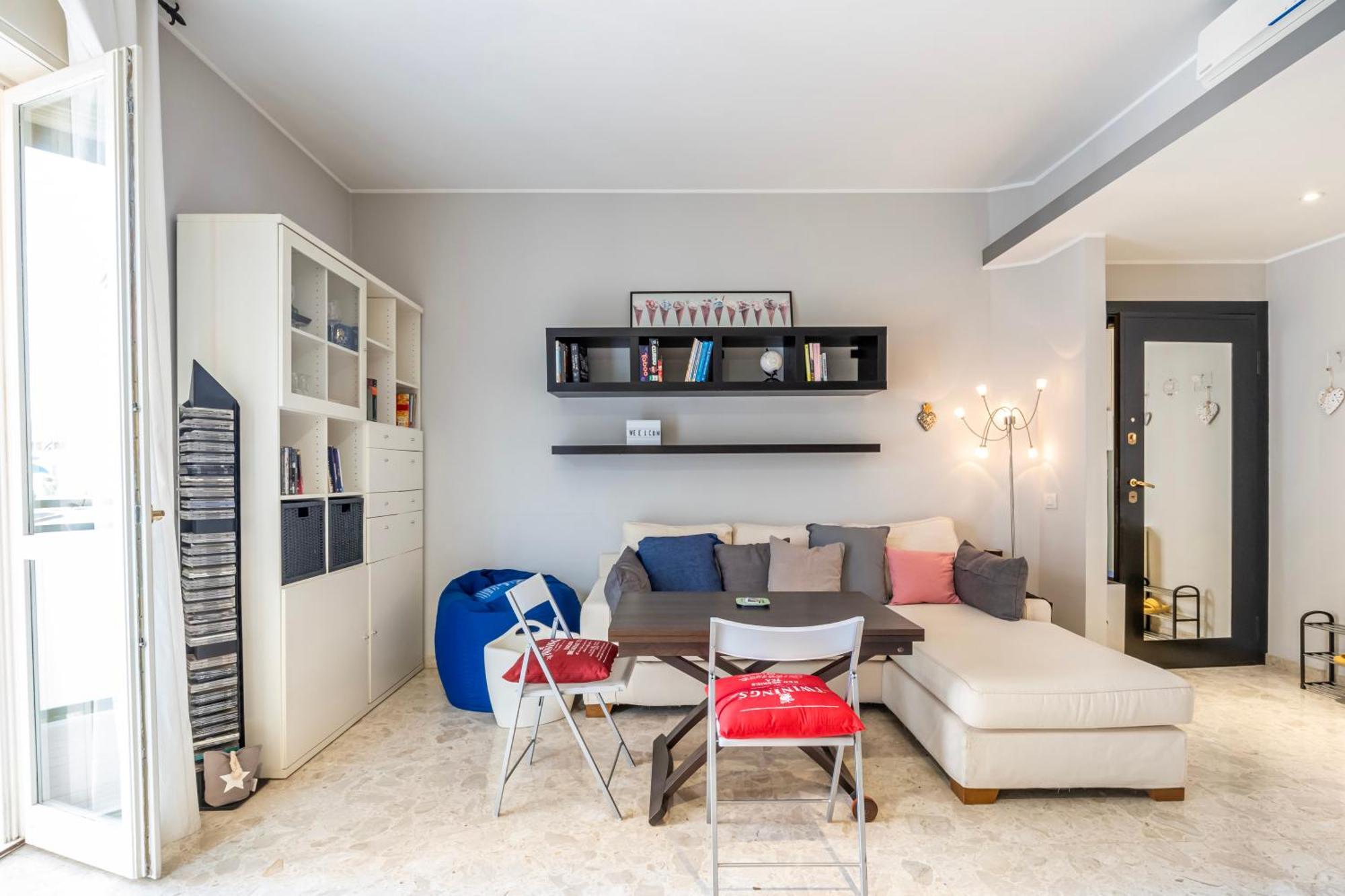 Forlanini M4 Modern With Balconies * Mailand